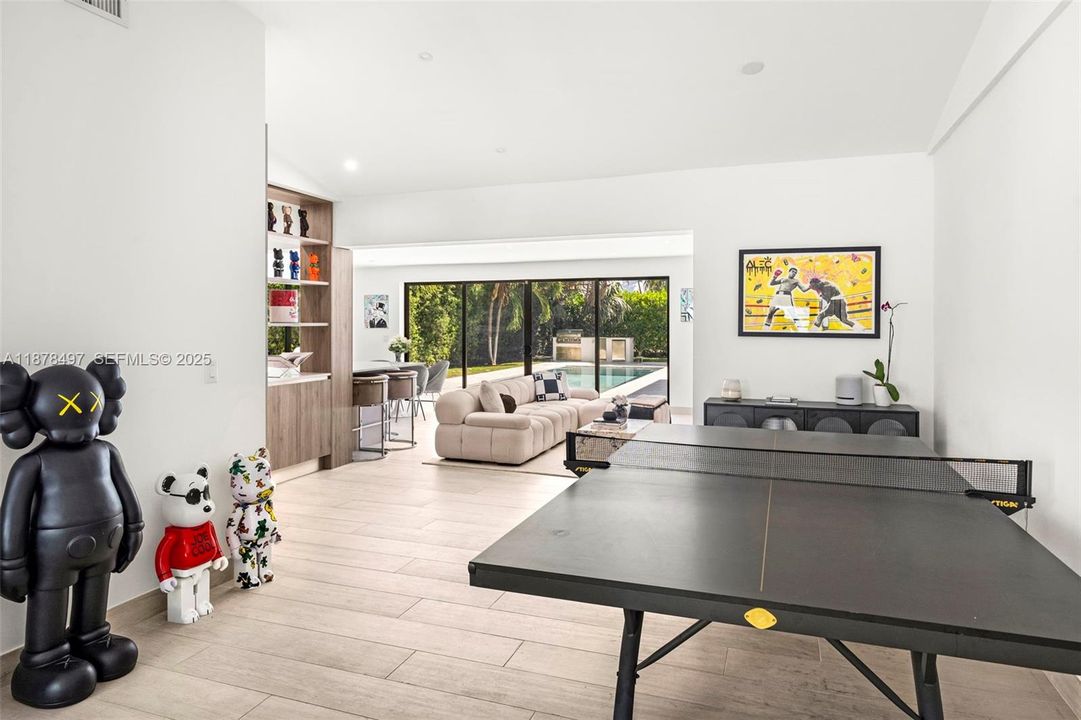 For Sale: $4,500,000 (4 beds, 4 baths, 2455 Square Feet)