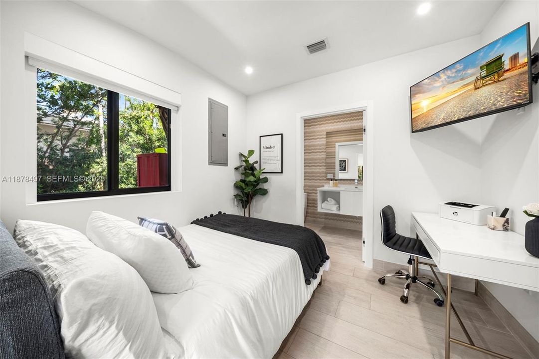 For Sale: $4,500,000 (4 beds, 4 baths, 2455 Square Feet)