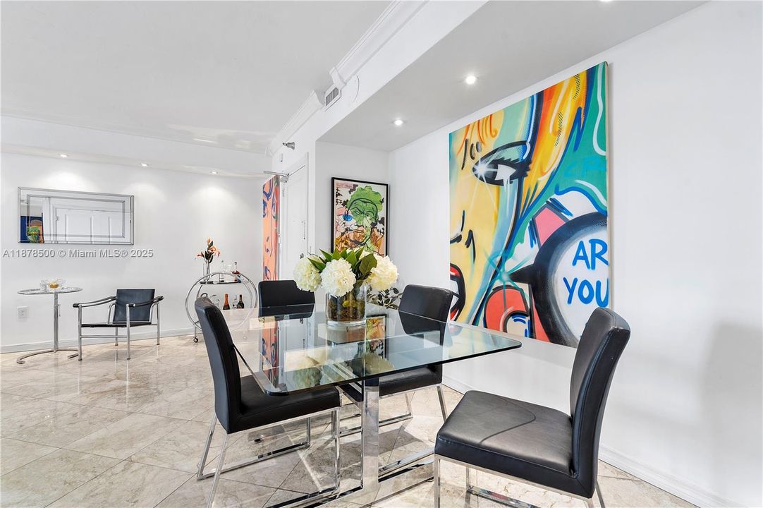 待售: $450,000 (1 贝兹, 1 浴室, 1019 平方英尺)