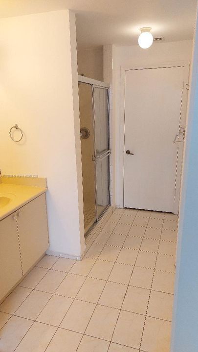 For Sale: $370,000 (2 beds, 2 baths, 1115 Square Feet)