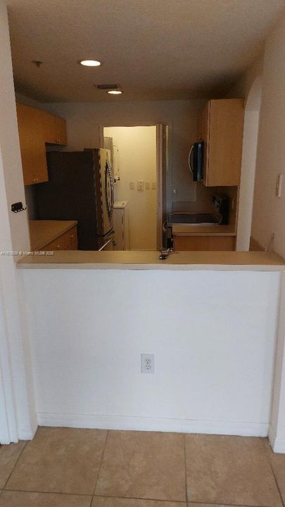 For Sale: $370,000 (2 beds, 2 baths, 1115 Square Feet)