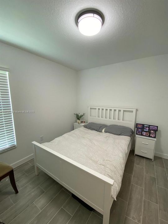 For Rent: $3,000 (4 beds, 2 baths, 1814 Square Feet)