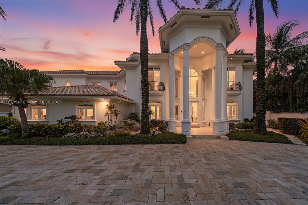 На продажу: $5,495,000 (5 спален, 6 ванн, 6613 Квадратных фут)