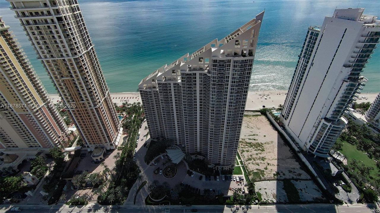 En Venta: $1,450,000 (2 camas, 2 baños, 1590 Pies cuadrados)