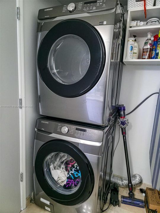 En Venta: $1,450,000 (2 camas, 2 baños, 1590 Pies cuadrados)