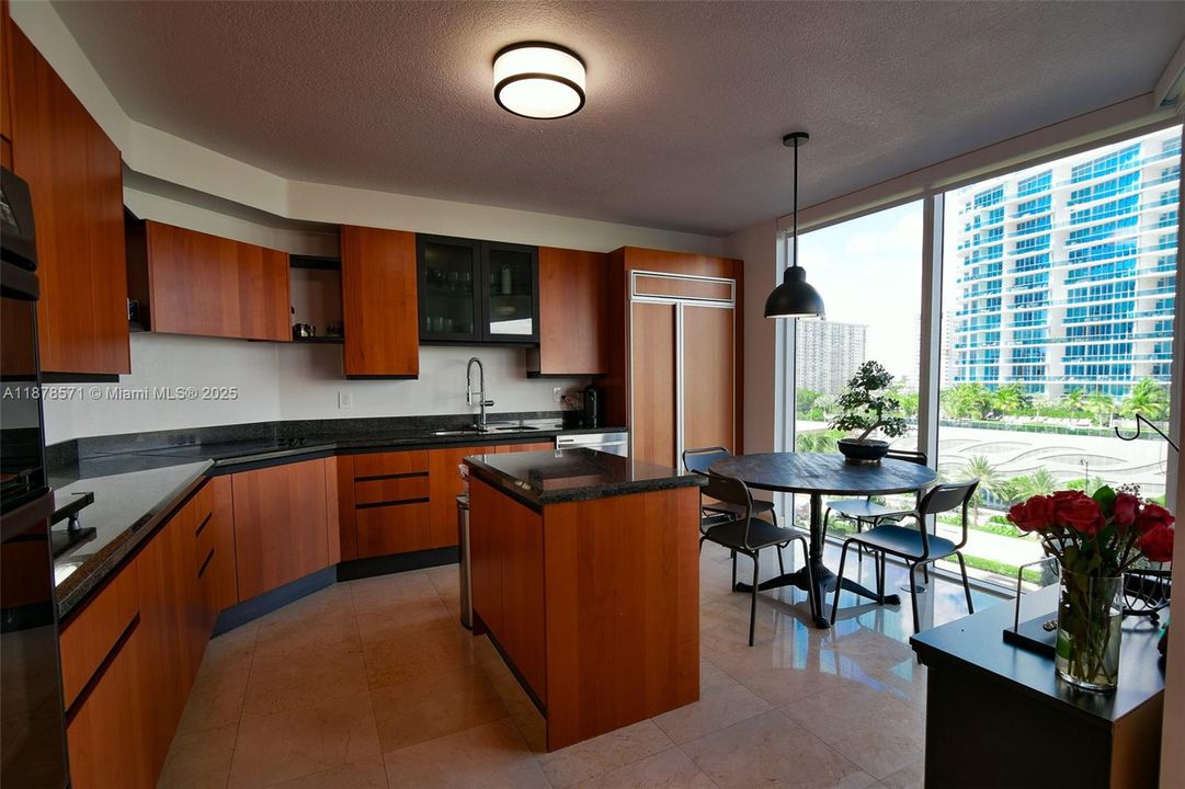 En Venta: $1,450,000 (2 camas, 2 baños, 1590 Pies cuadrados)