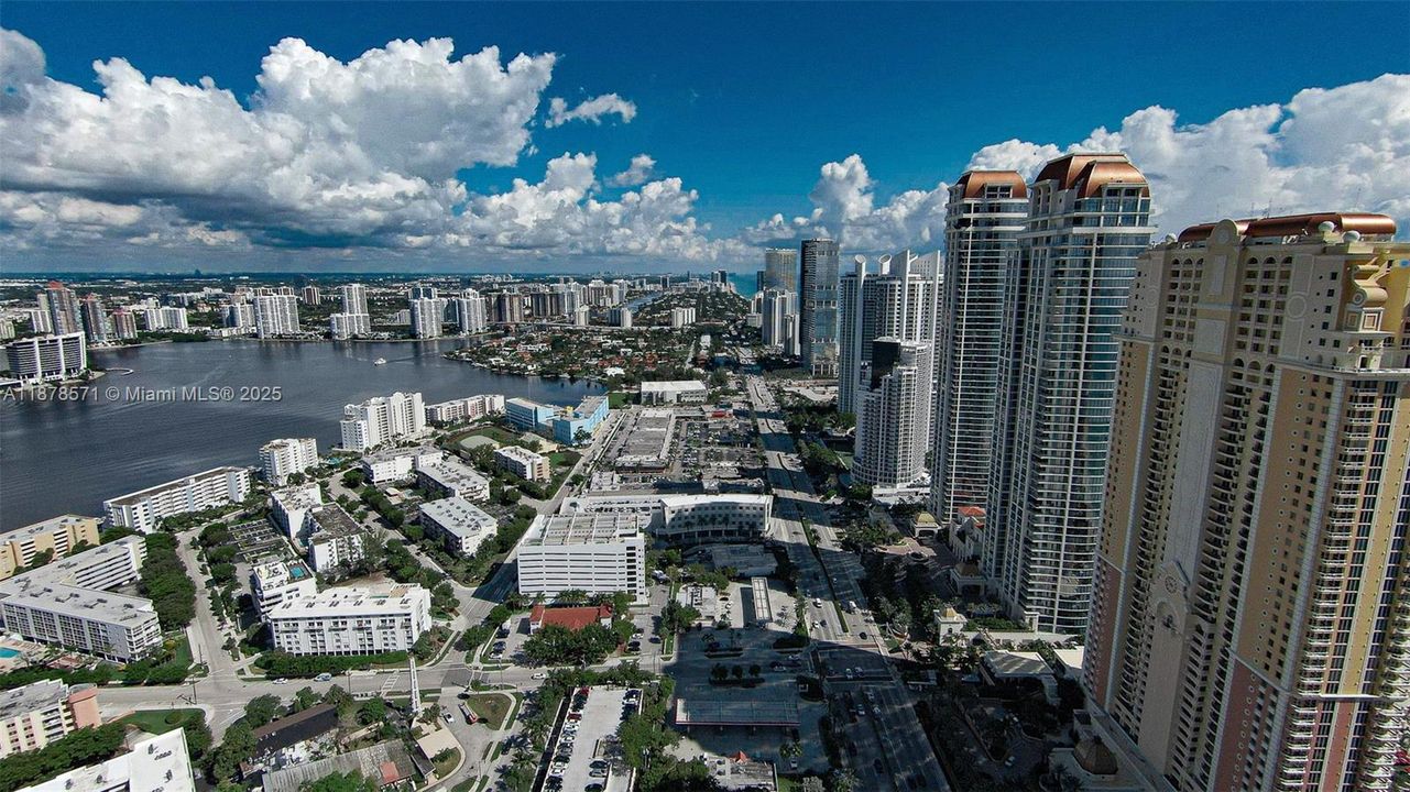 En Venta: $1,450,000 (2 camas, 2 baños, 1590 Pies cuadrados)