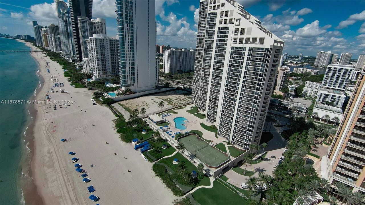 En Venta: $1,450,000 (2 camas, 2 baños, 1590 Pies cuadrados)