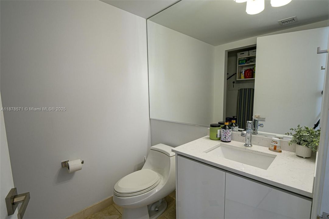 En Venta: $1,450,000 (2 camas, 2 baños, 1590 Pies cuadrados)