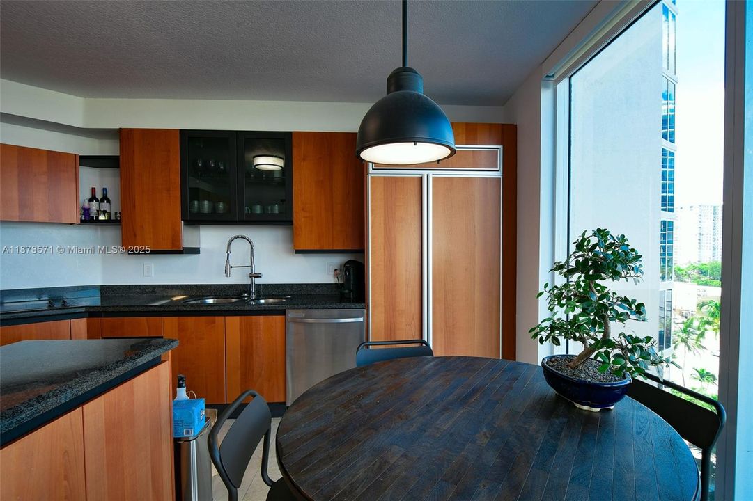 En Venta: $1,450,000 (2 camas, 2 baños, 1590 Pies cuadrados)