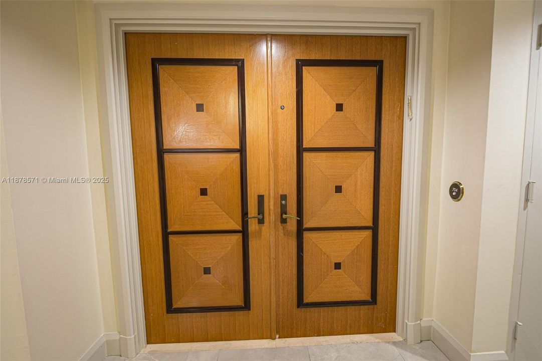 En Venta: $1,450,000 (2 camas, 2 baños, 1590 Pies cuadrados)