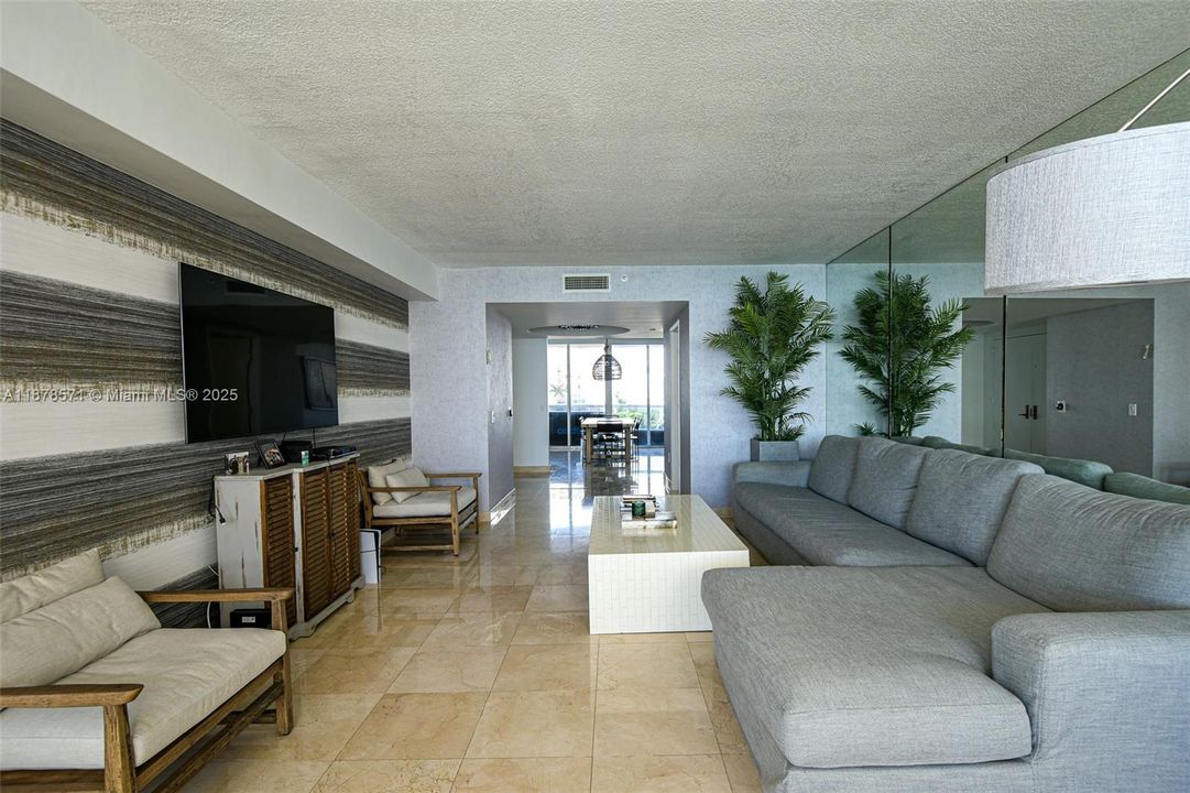 En Venta: $1,450,000 (2 camas, 2 baños, 1590 Pies cuadrados)