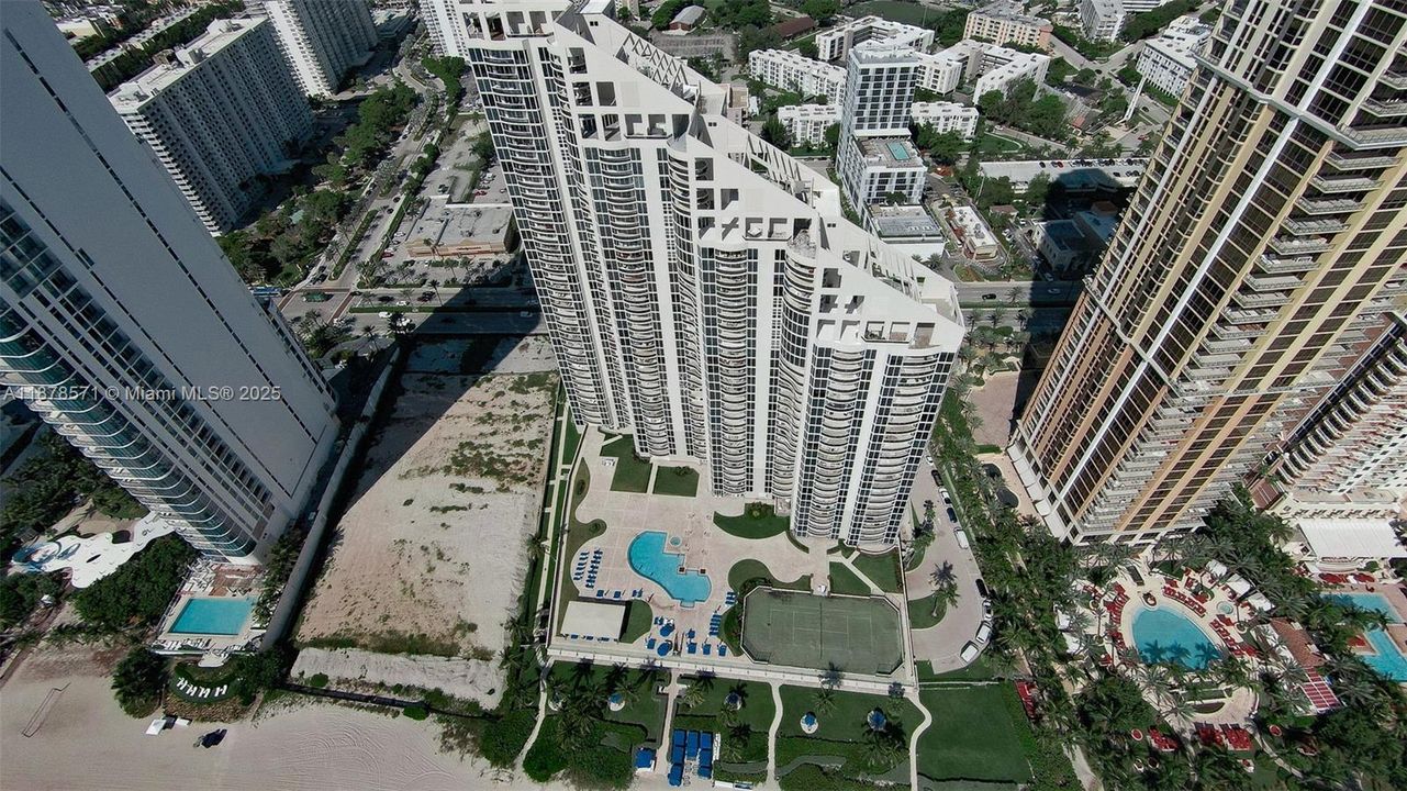 En Venta: $1,450,000 (2 camas, 2 baños, 1590 Pies cuadrados)