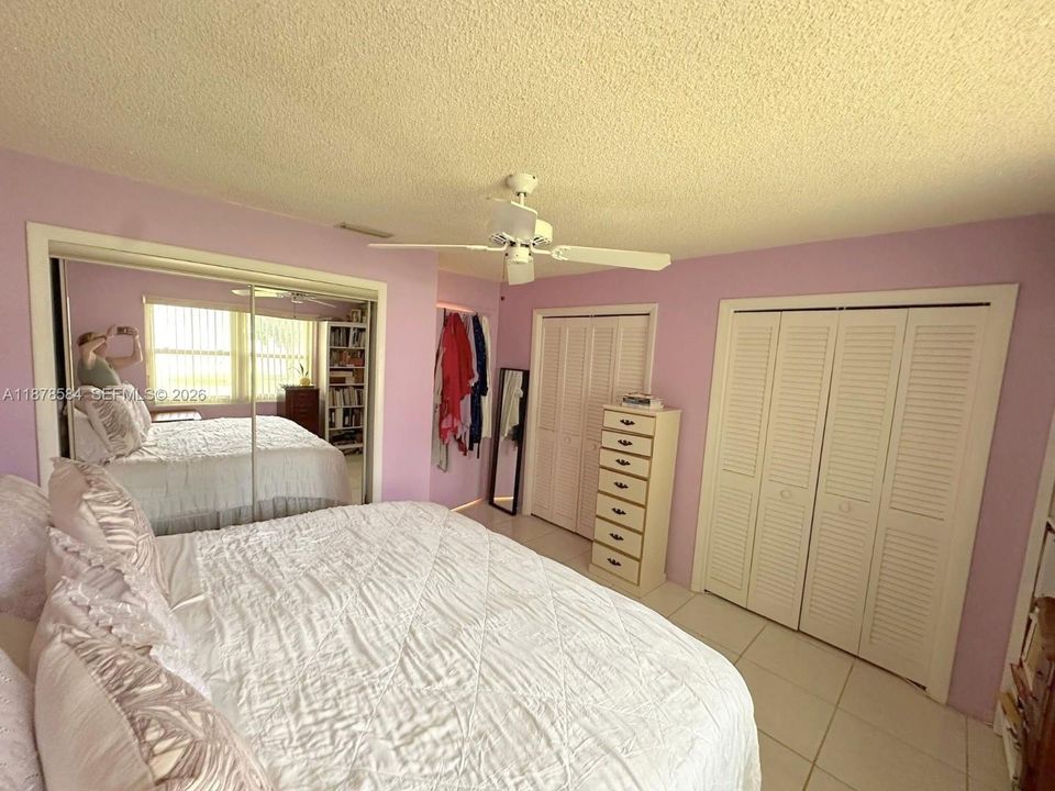 For Sale: $220,000 (2 beds, 2 baths, 1104 Square Feet)