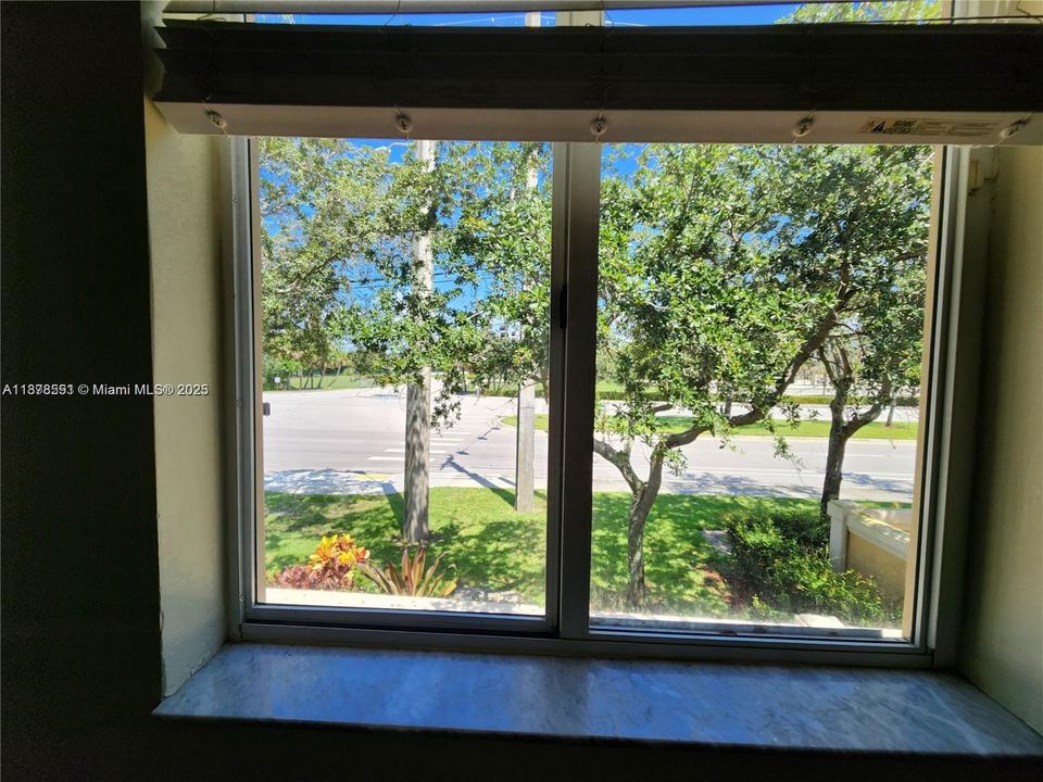 最近租的: $2,100 (3 贝兹, 2 浴室, 1092 平方英尺)