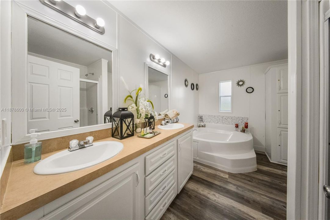 For Rent: $3,200 (4 beds, 2 baths, 0 Square Feet)