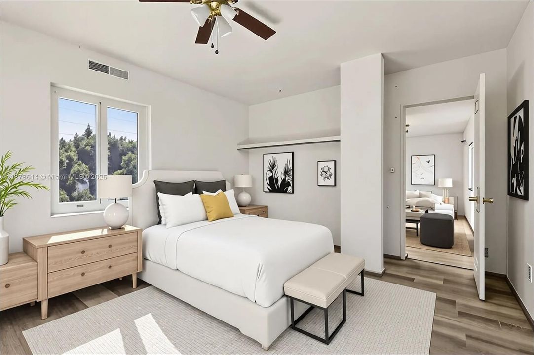 Active With Contract: $327,000 (2 beds, 1 baths, 504 Square Feet)