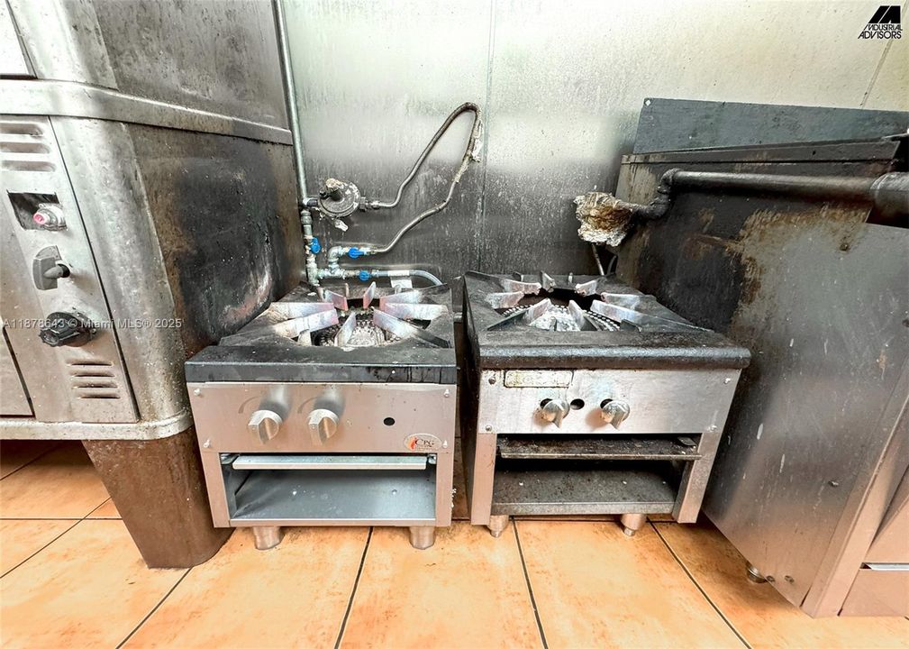 待售: $950,000 (0 贝兹, 0 浴室, 0 平方英尺)