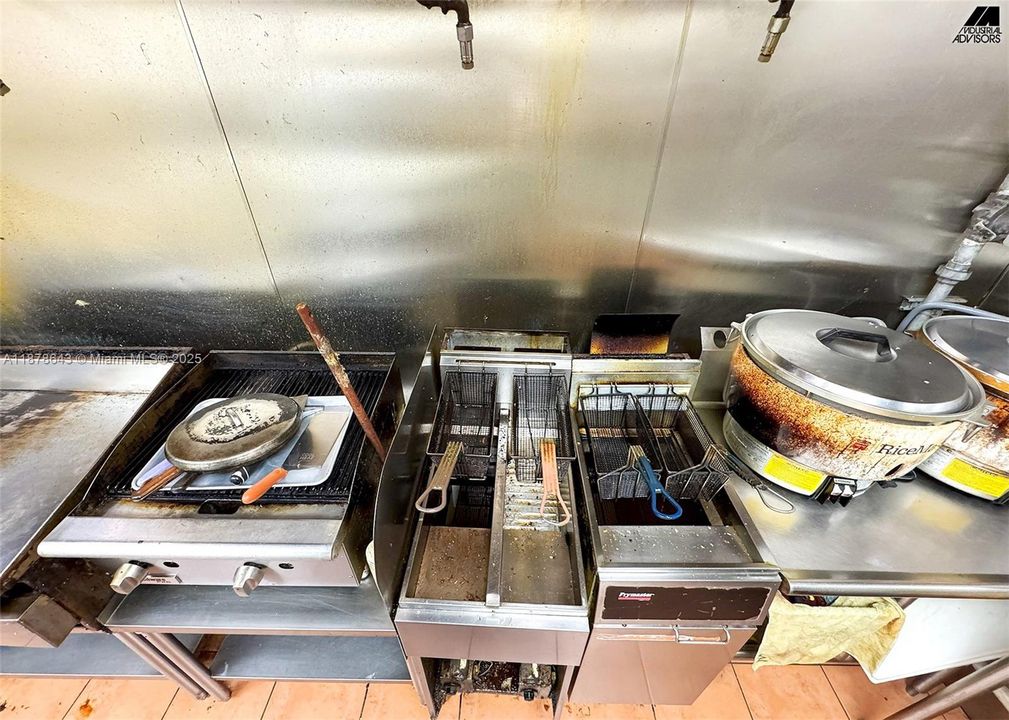 待售: $950,000 (0 贝兹, 0 浴室, 0 平方英尺)