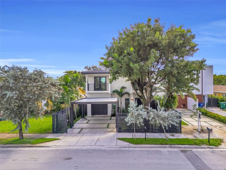 For Sale: $1,838,000 (4 beds, 4 baths, 2671 Square Feet)