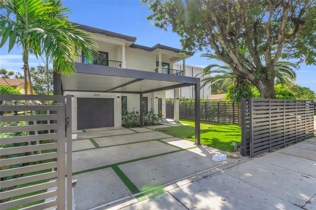 For Sale: $1,838,000 (4 beds, 4 baths, 2671 Square Feet)