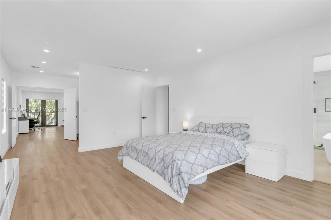 For Sale: $1,838,000 (4 beds, 4 baths, 2671 Square Feet)