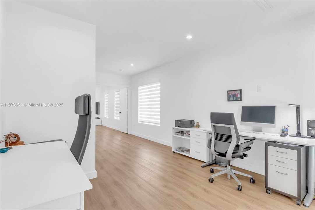 For Sale: $1,838,000 (4 beds, 4 baths, 2671 Square Feet)