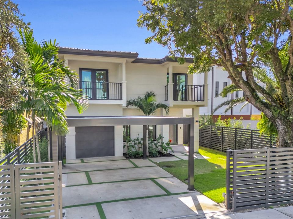 For Sale: $1,838,000 (4 beds, 4 baths, 2671 Square Feet)