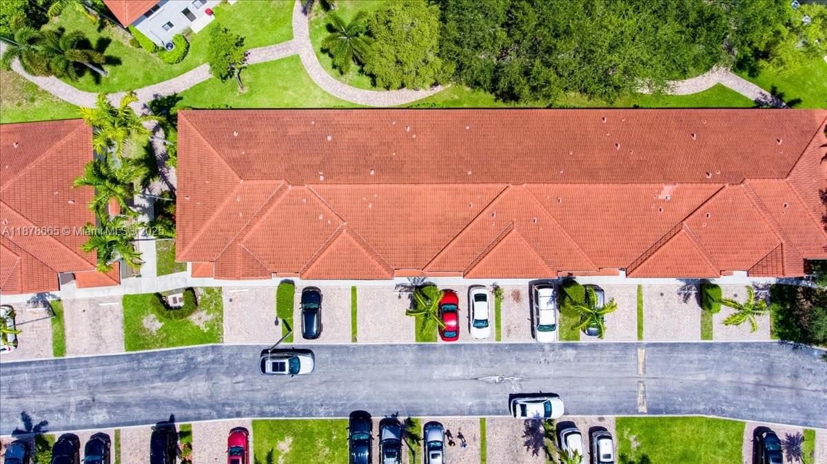 В аренду: $2,800 (4 спален, 3 ванн, 1723 Квадратных фут)