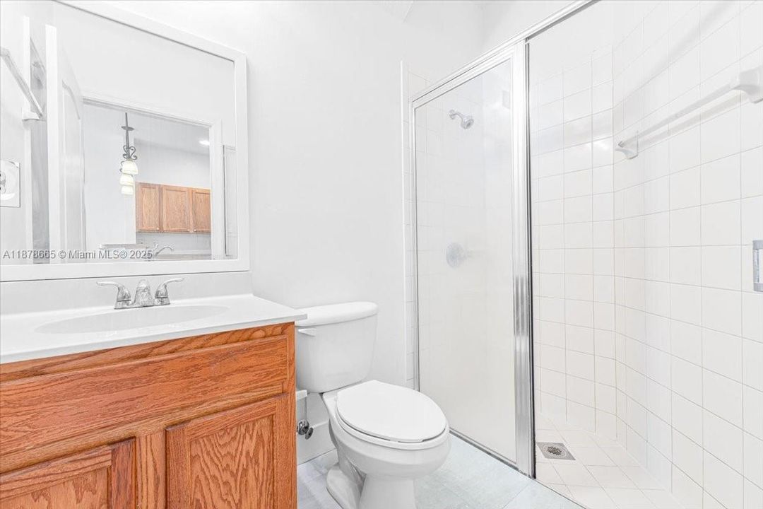 В аренду: $2,800 (4 спален, 3 ванн, 1723 Квадратных фут)