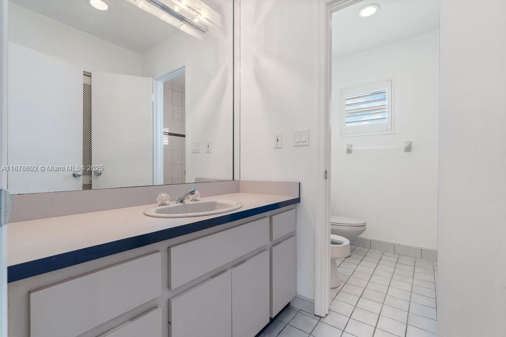 En Venta: $2,600,000 (4 camas, 3 baños, 1855 Pies cuadrados)