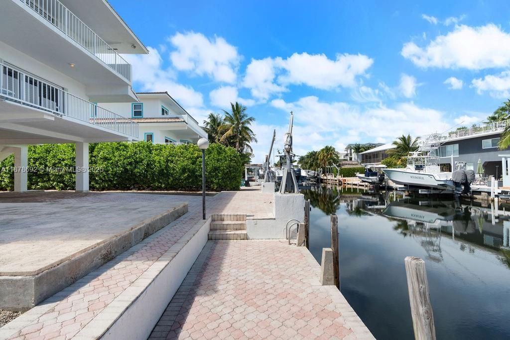 En Venta: $2,600,000 (4 camas, 3 baños, 1855 Pies cuadrados)