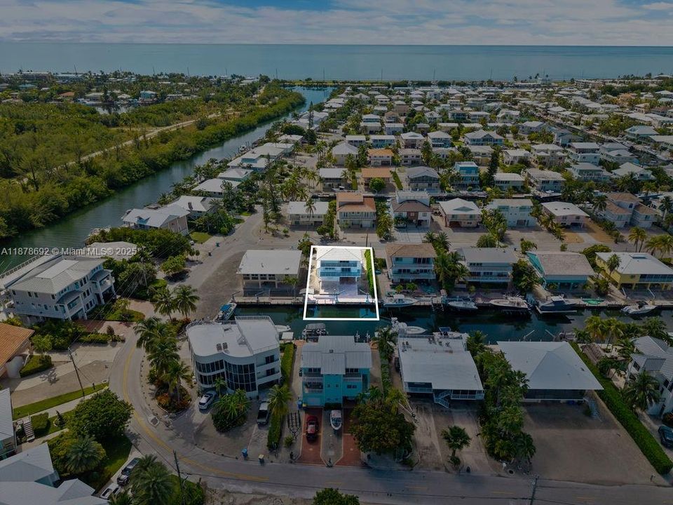 En Venta: $2,600,000 (4 camas, 3 baños, 1855 Pies cuadrados)