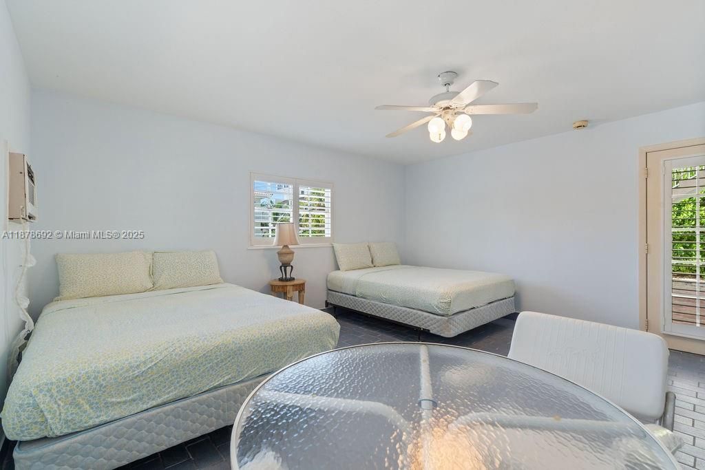 En Venta: $2,600,000 (4 camas, 3 baños, 1855 Pies cuadrados)