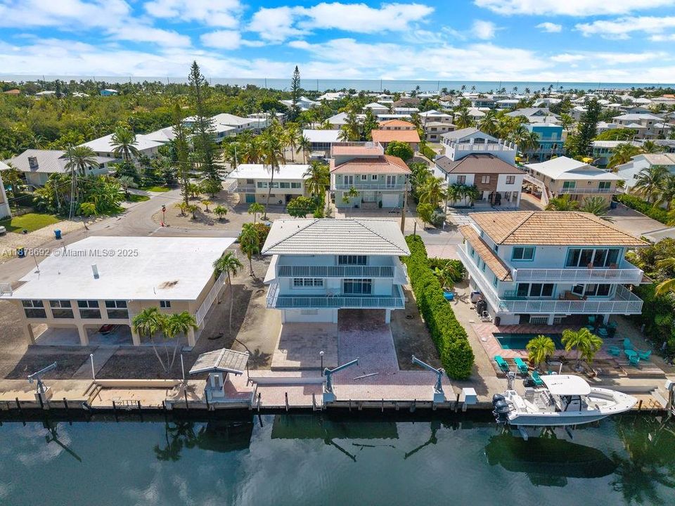 En Venta: $2,600,000 (4 camas, 3 baños, 1855 Pies cuadrados)