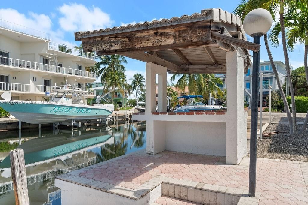 En Venta: $2,600,000 (4 camas, 3 baños, 1855 Pies cuadrados)