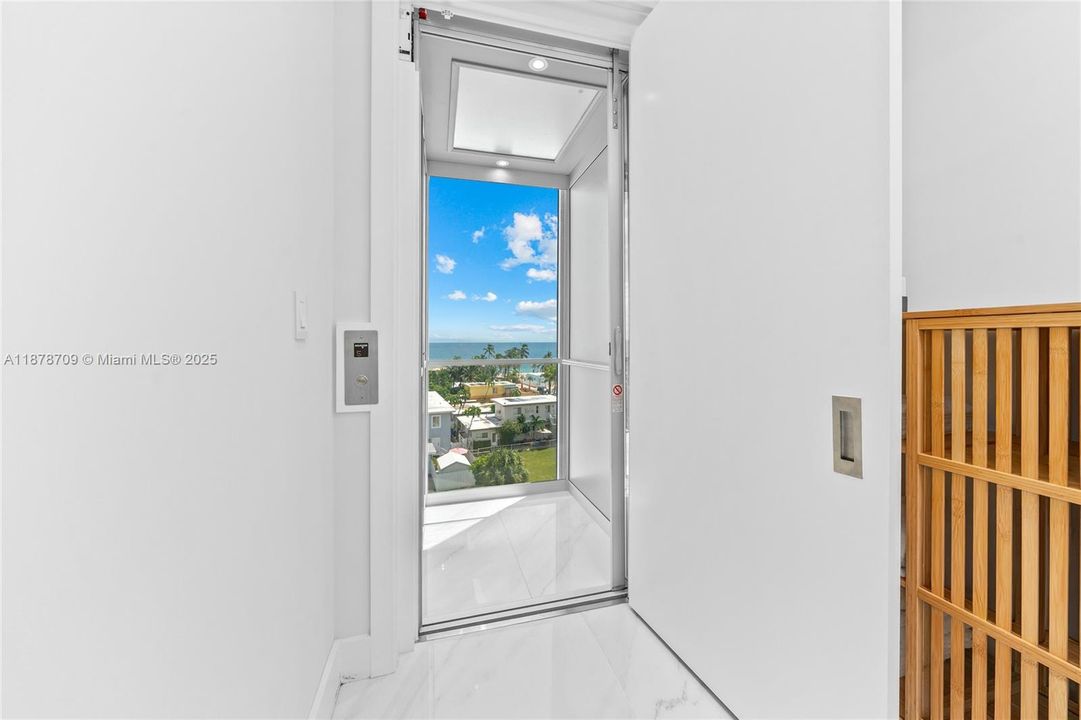 待售: $2,950,000 (3 贝兹, 3 浴室, 3220 平方英尺)