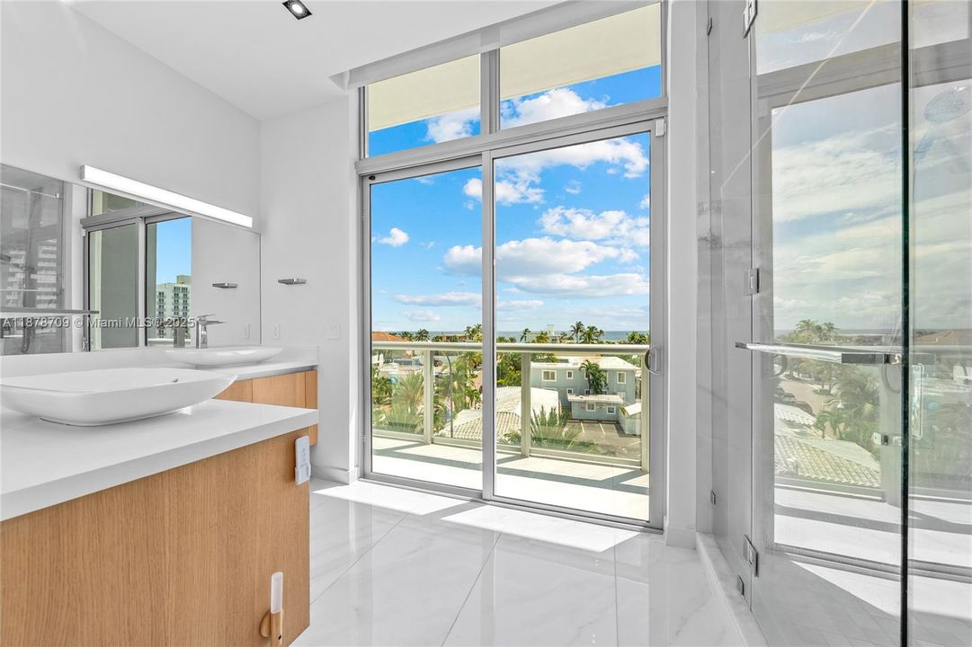 待售: $2,950,000 (3 贝兹, 3 浴室, 3220 平方英尺)