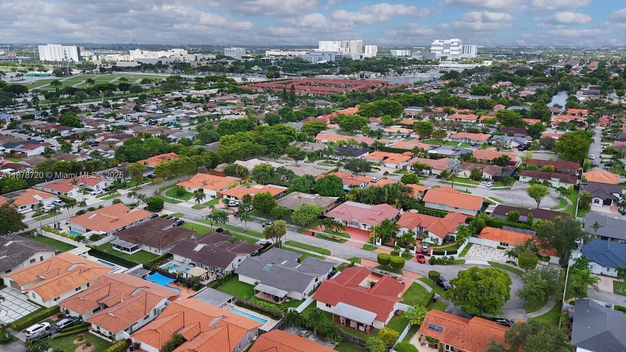 На продажу: $1,225,000 (3 спален, 3 ванн, 2290 Квадратных фут)