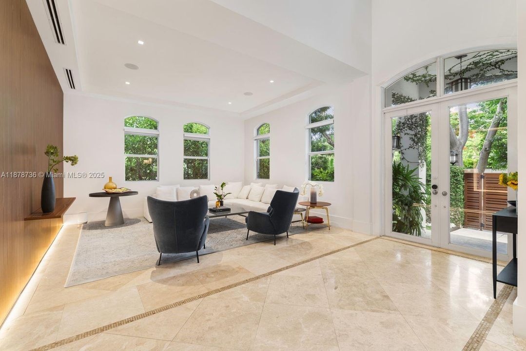 Active With Contract: $5,150,000 (4 beds, 4 baths, 4455 Square Feet)