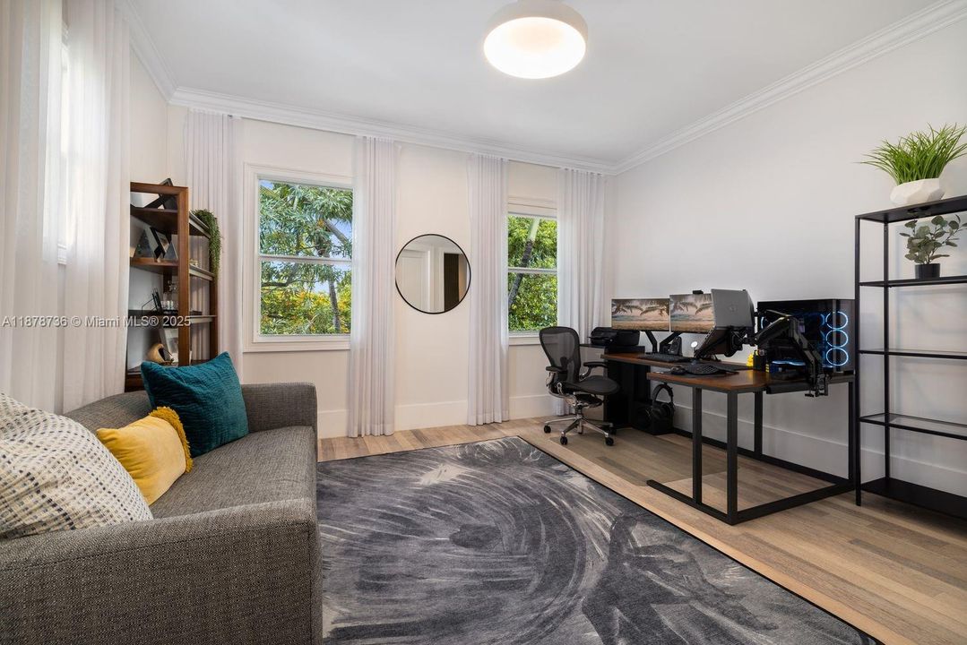 Active With Contract: $5,150,000 (4 beds, 4 baths, 4455 Square Feet)