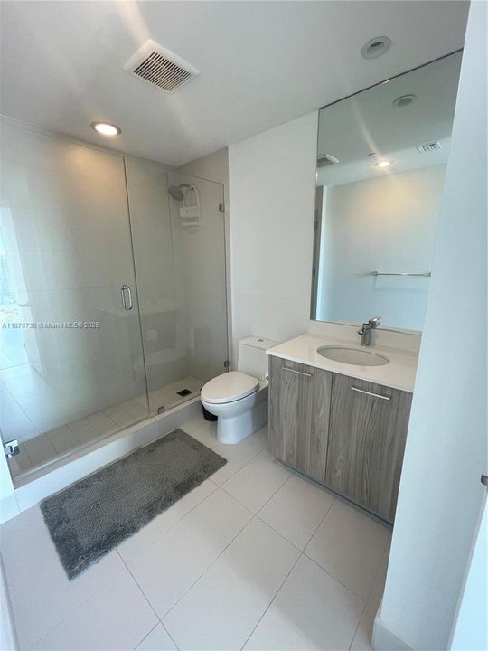En Venta: $600,000 (2 camas, 2 baños, 944 Pies cuadrados)