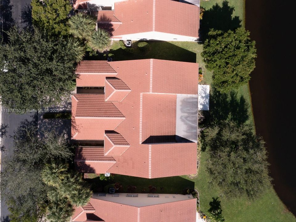 На продажу: $460,000 (2 спален, 2 ванн, 1628 Квадратных фут)