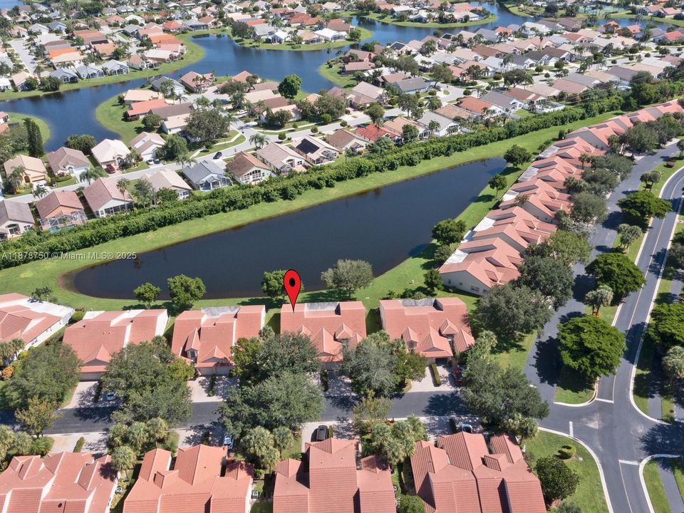 На продажу: $460,000 (2 спален, 2 ванн, 1628 Квадратных фут)