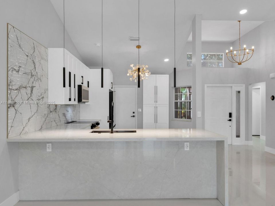 На продажу: $460,000 (2 спален, 2 ванн, 1628 Квадратных фут)