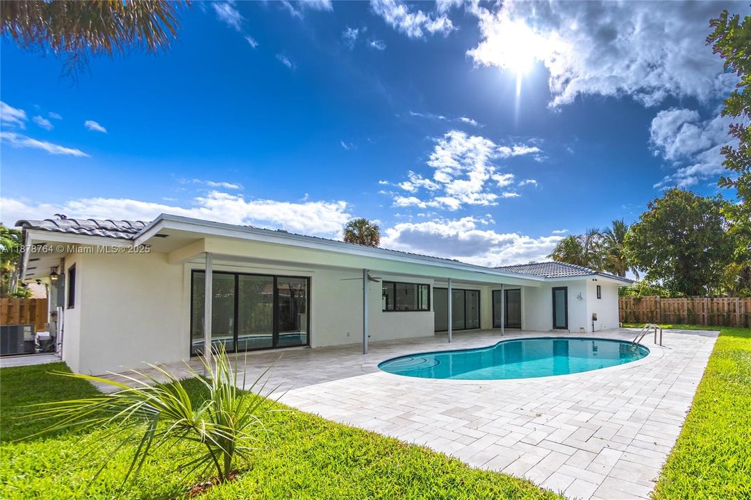 Active With Contract: $1,149,000 (4 beds, 3 baths, 2227 Square Feet)