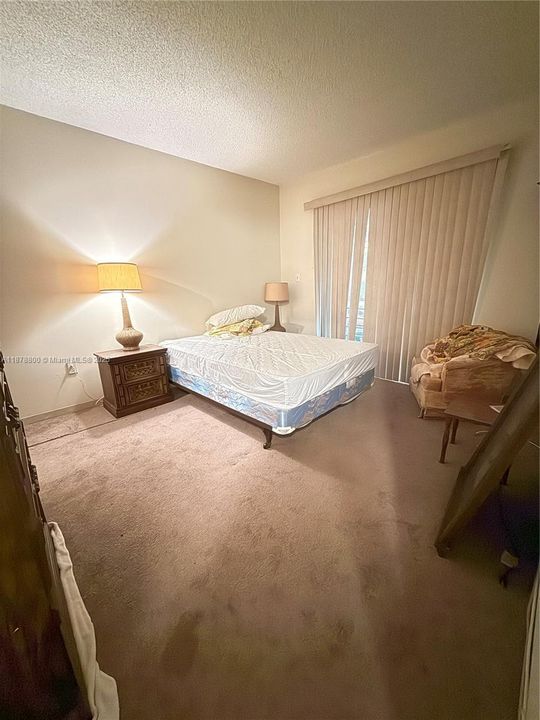 For Sale: $140,000 (2 beds, 2 baths, 1012 Square Feet)