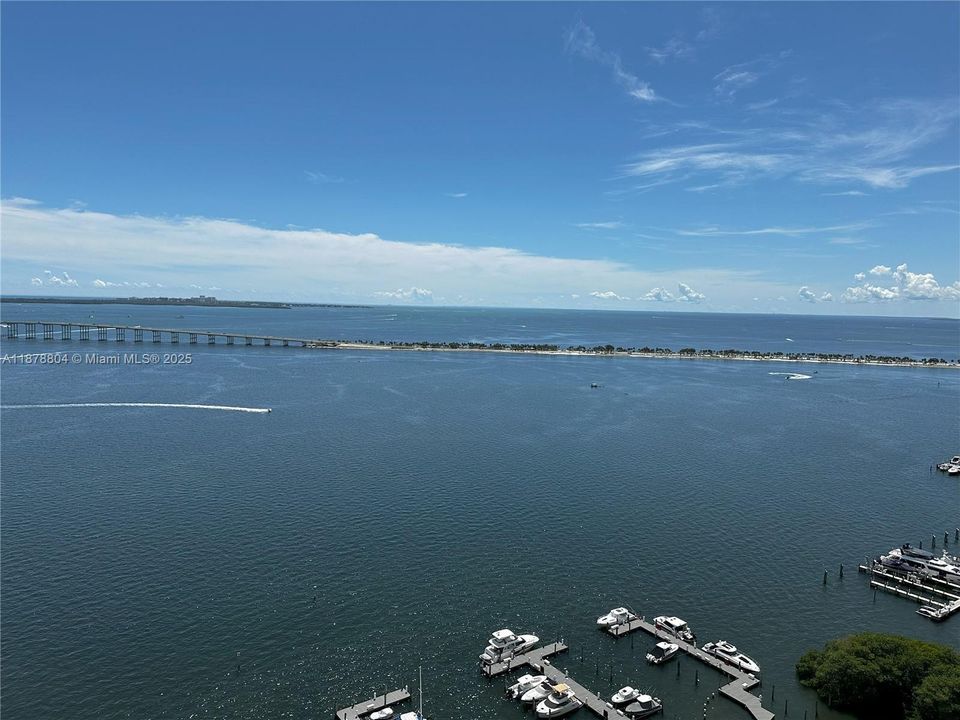 待售: $779,000 (2 贝兹, 2 浴室, 1640 平方英尺)