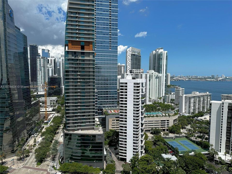 待售: $779,000 (2 贝兹, 2 浴室, 1640 平方英尺)