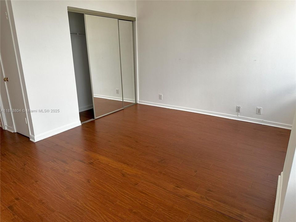 待售: $779,000 (2 贝兹, 2 浴室, 1640 平方英尺)